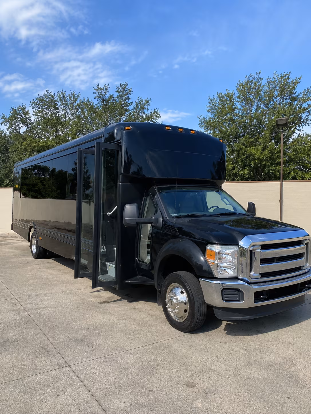 gainesville 20 passenger party bus